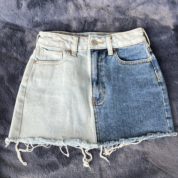 Set of two girls, denim skirts, size 12, PacSun, and There Abouts like new - Picture 3 of 4
